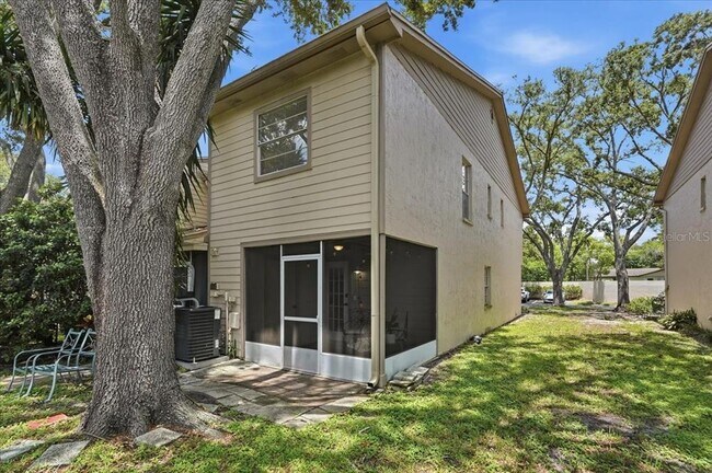 Building Photo - 2120 Fletchers Point Cir