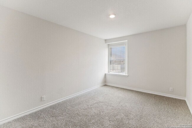 Building Photo - 22811 Tee Shot