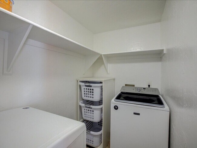 Building Photo - Spacious 4-Bedroom, 2-Bath Home with Extended Driveway & Large Backyard