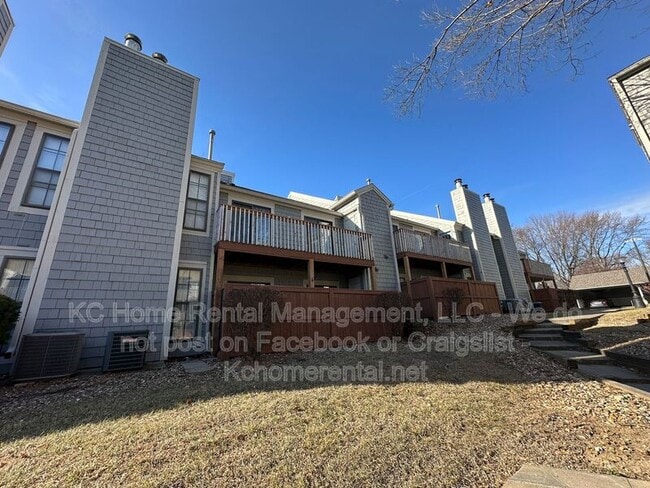 Building Photo - 12013 W 58th Pl