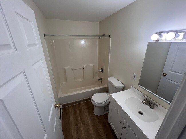 Building Photo - 34 Lafayette St