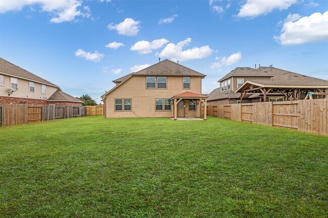 Building Photo - 30715 Legends Ridge Dr