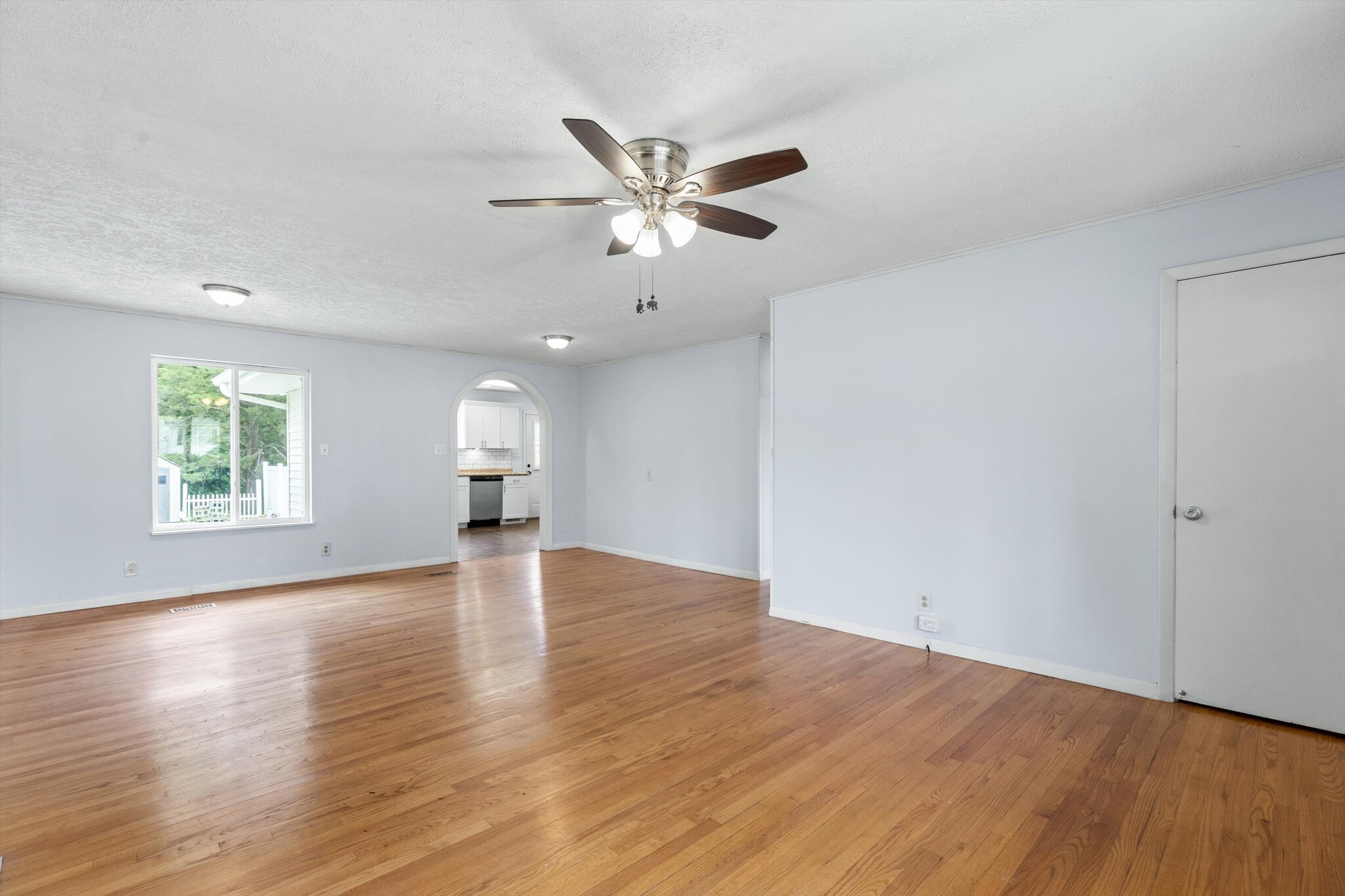 Living room - 1225 Ferd Hickey Rd