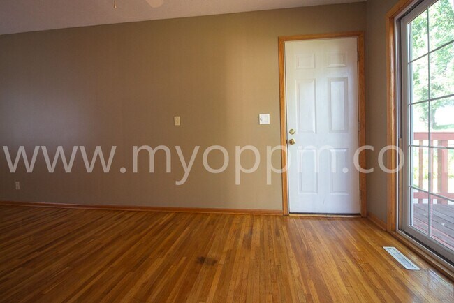 Building Photo - Great 3-Bedroom House on Westwood Lane