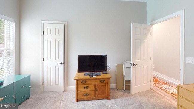 Building Photo - 29345 Greenfield Ave