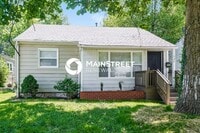 Building Photo - 4 Bedroom Pet-Friendly Home in Louisville, KY with Main Street Renewal