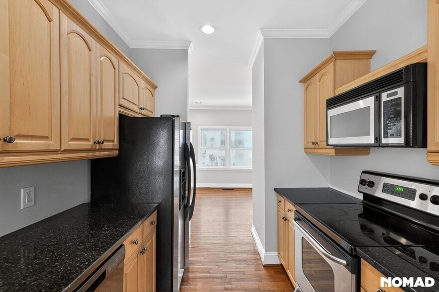 Building Photo - 75 E Wesley Rd NE