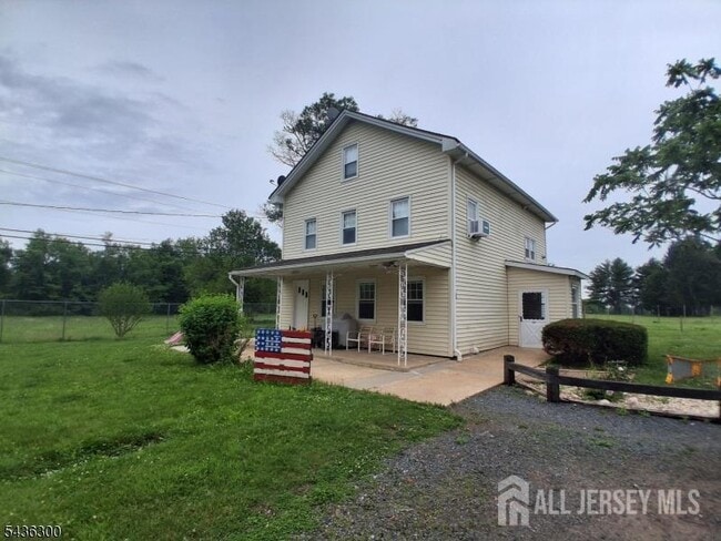 Building Photo - 285 Cedar Grove Ln