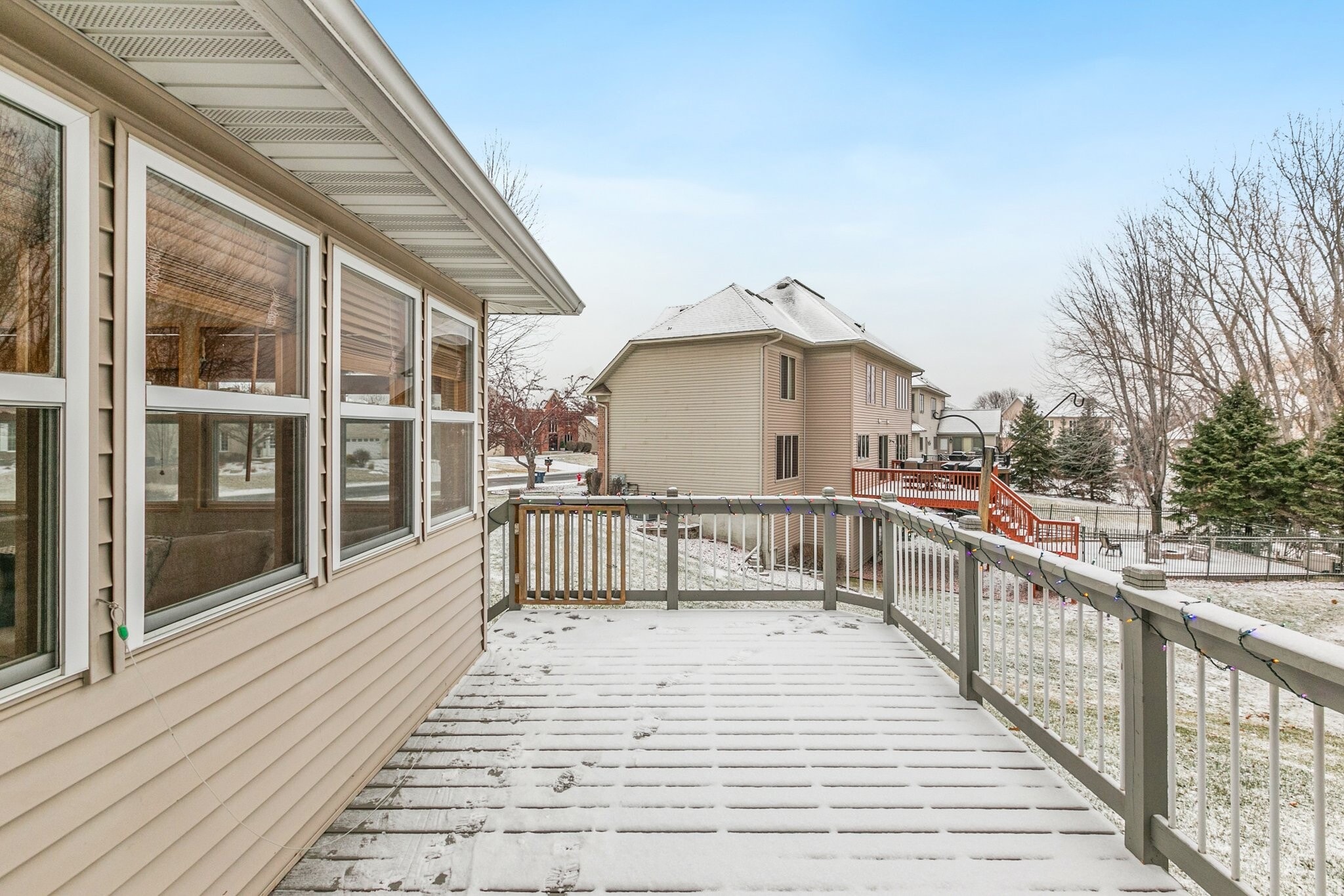 Building Photo - 8633 Carriage Hill Ct