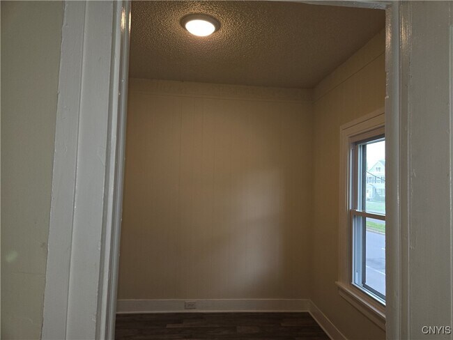 Building Photo - 53 Arterial W