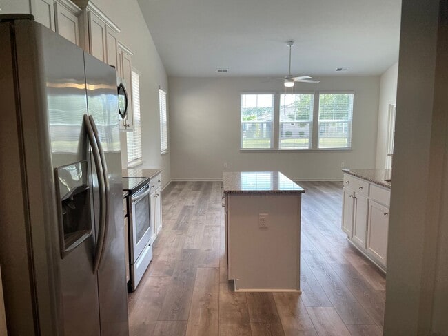 Building Photo - 3023 Cedar Creek Ln