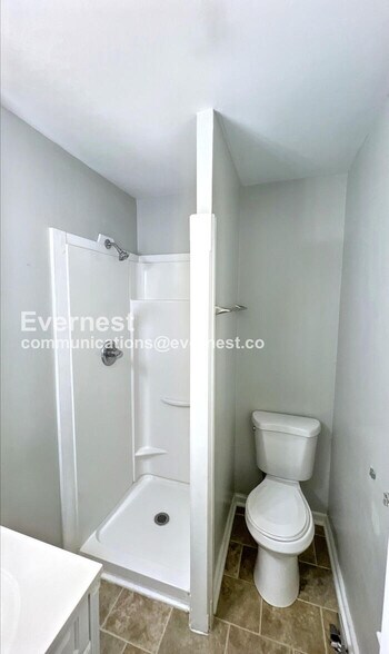 Building Photo - 1303 Michele Dr