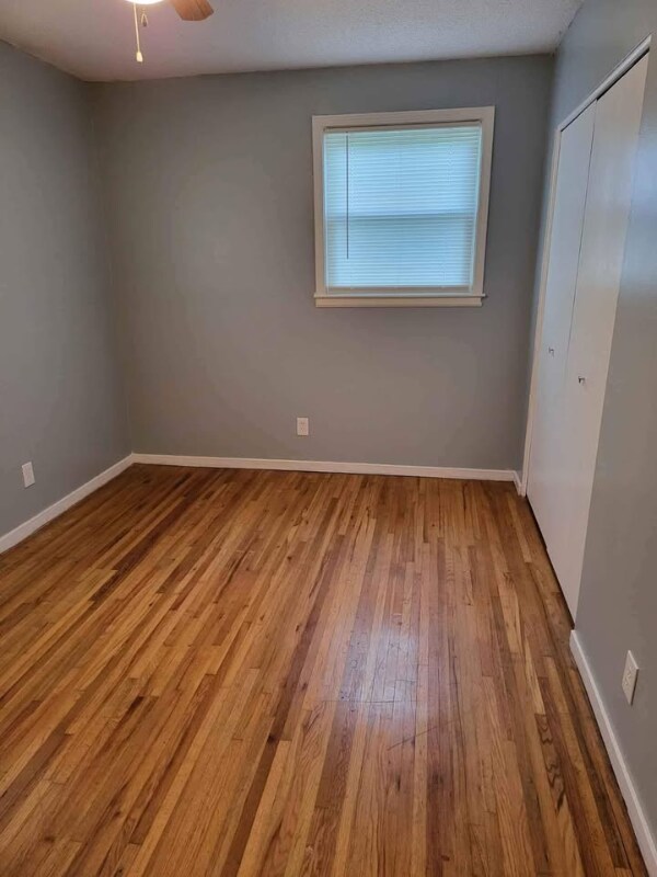 Building Photo - 1421 Woodhaven Rd