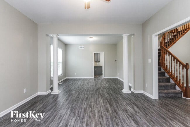 Building Photo - 6286 Forest View Ct