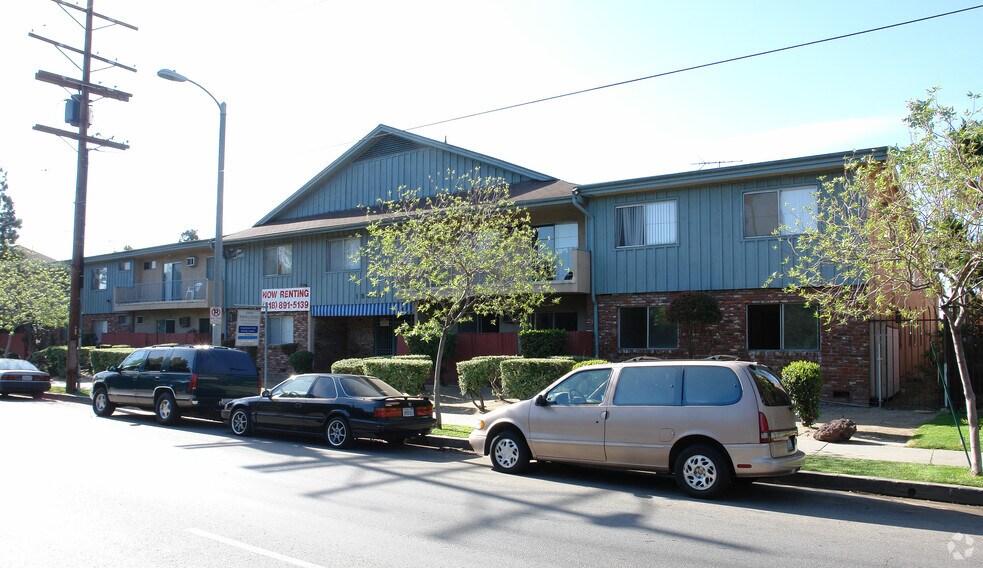 Primary Photo - Parthenia Apartments