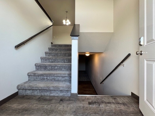 Building Photo - 4131 Parkview Dr