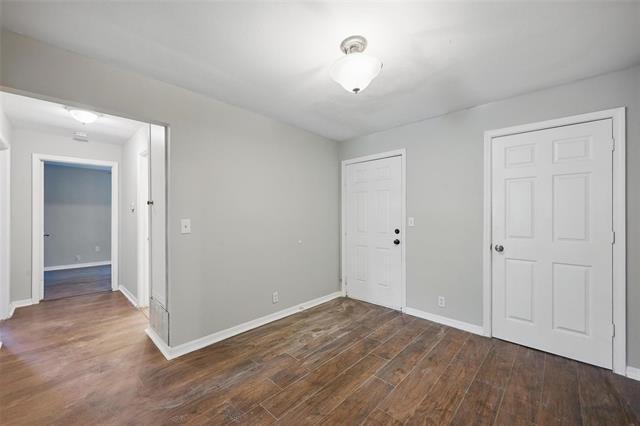 Building Photo - 2906 W Parnell St