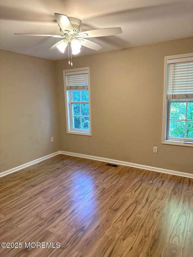 Building Photo - 35 Ironwood Ct
