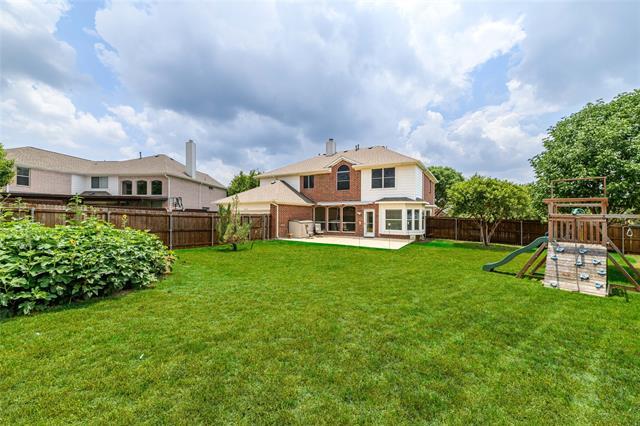 Building Photo - 9862 Red Cedar Dr