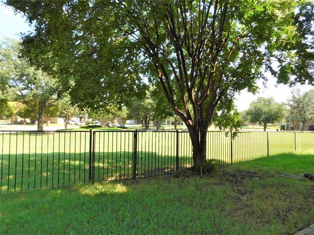 Building Photo - 4400 Ballymena Dr