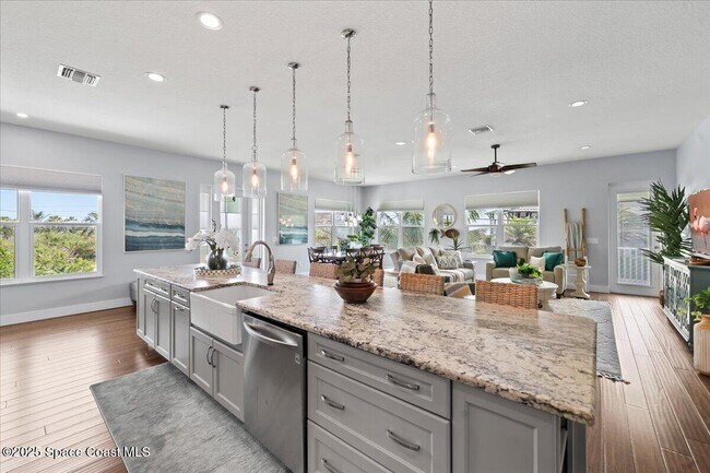 Building Photo - 105 Sea Dunes Dr