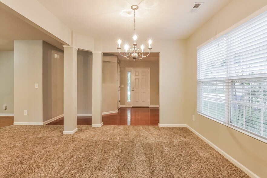 Building Photo - 3783 Burtons Barn St