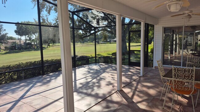 Building Photo - 25316 Crestwater Dr