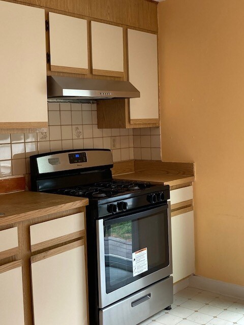 Building Photo - 1237 Pawtucket Blvd