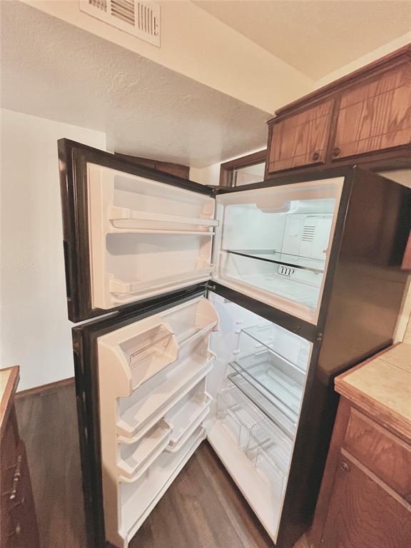 Building Photo - 1901 E Lindsey St