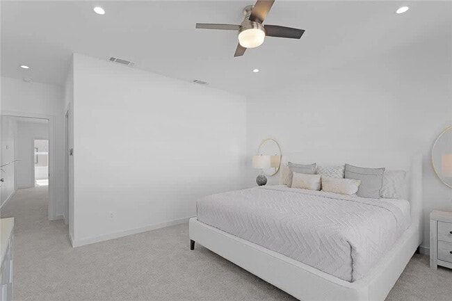 Building Photo - 2931 El Fenice Ln