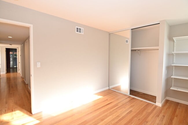 Building Photo - Updated Sunnyvale Beauty, 3/2 with AC