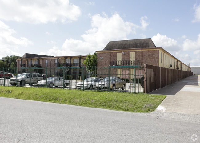 Building Photo - Renwick Square Apartments