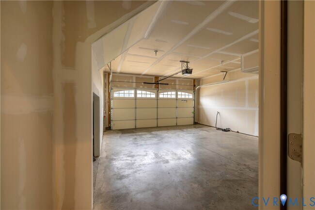 Building Photo - 11443 Hayloft Ln