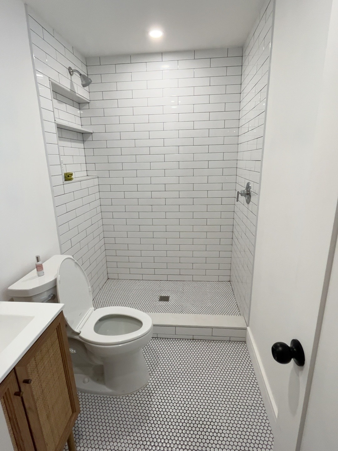 bathroom - 817 Ridgewood Dr