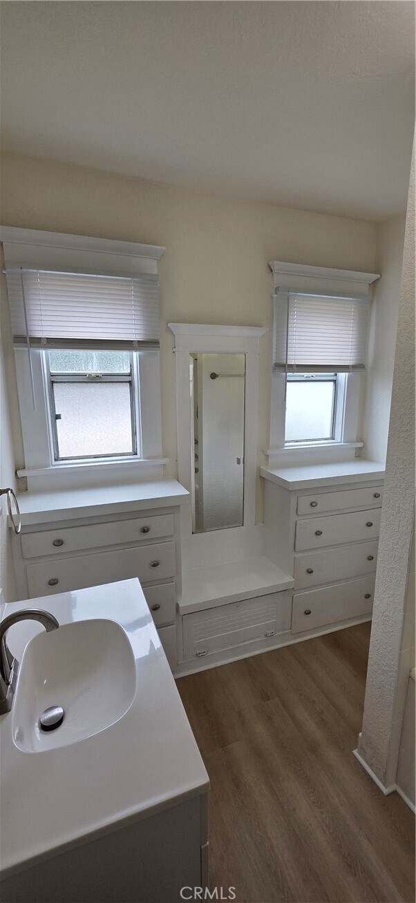 Building Photo - 2838 E 4th St