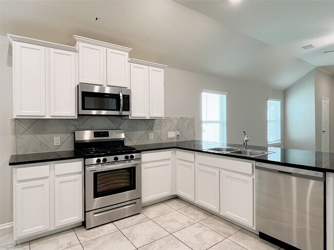 Building Photo - 5727 Pampus Prairie Rd