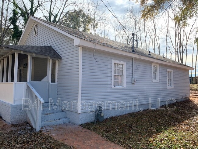 Building Photo - 718 E Central Ave