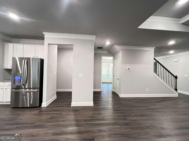 Building Photo - 4675 Silver Oak Dr SW