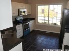 Building Photo - 9044 Granada Hills Dr