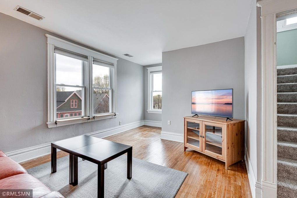 Building Photo - 1113 26th Ave NE