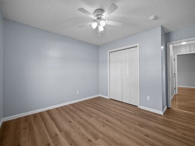 Building Photo - 218 Winterberry Ct