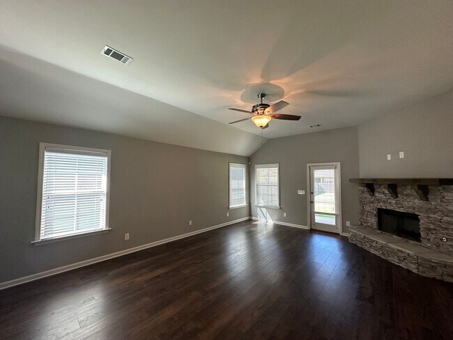 Building Photo - Beautiful Pike Road Home in Woodland Creek