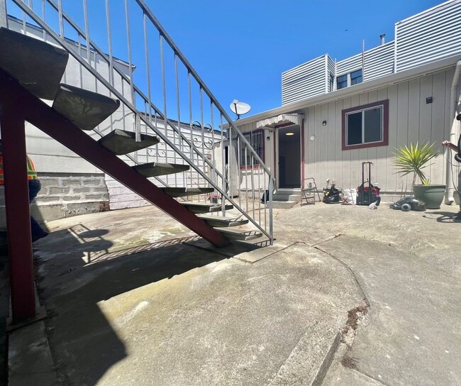 Primary Photo - 38 Williams Ave