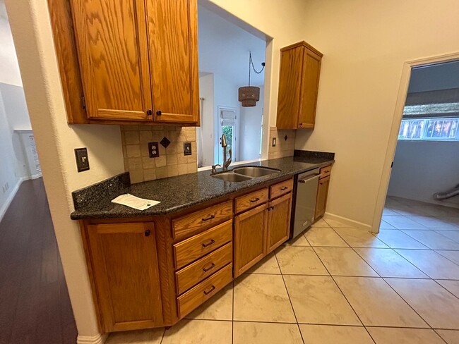 Building Photo - 3 Bedroom Home for Rent in Chico CA | Garage, Private Yard, Central HVAC