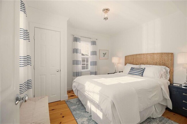 Building Photo - 38 Pope St