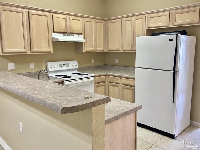 Building Photo - 2470 Trailwood Dr