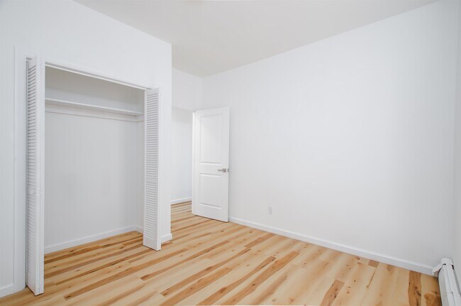 Building Photo - 251 Halladay St