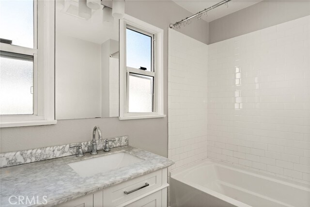 Building Photo - 5840 Allott Ave