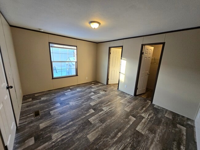 Building Photo - 5968 Georgia