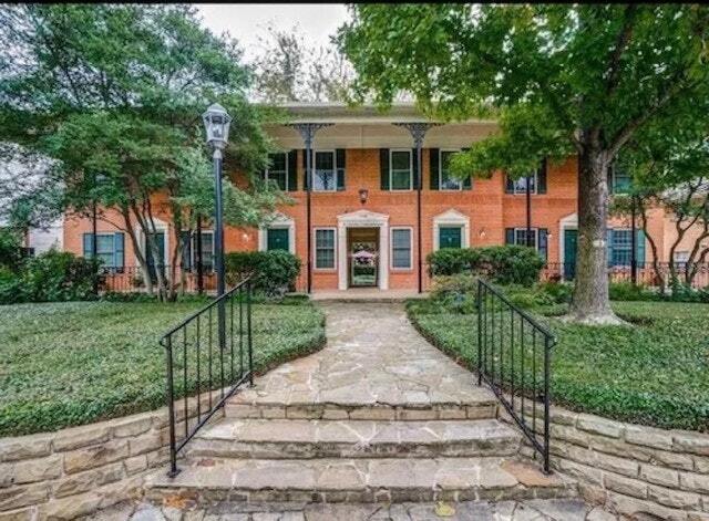 Primary Photo - 4704 Abbott Ave